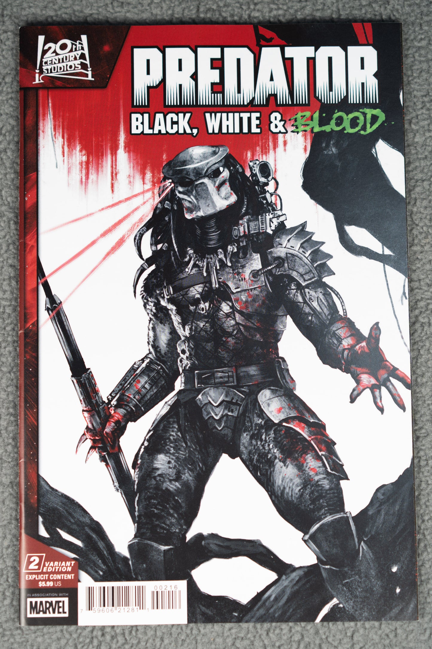 Predator: Black, White & Blood #2 – Skan – 1:25 Incentive Variant